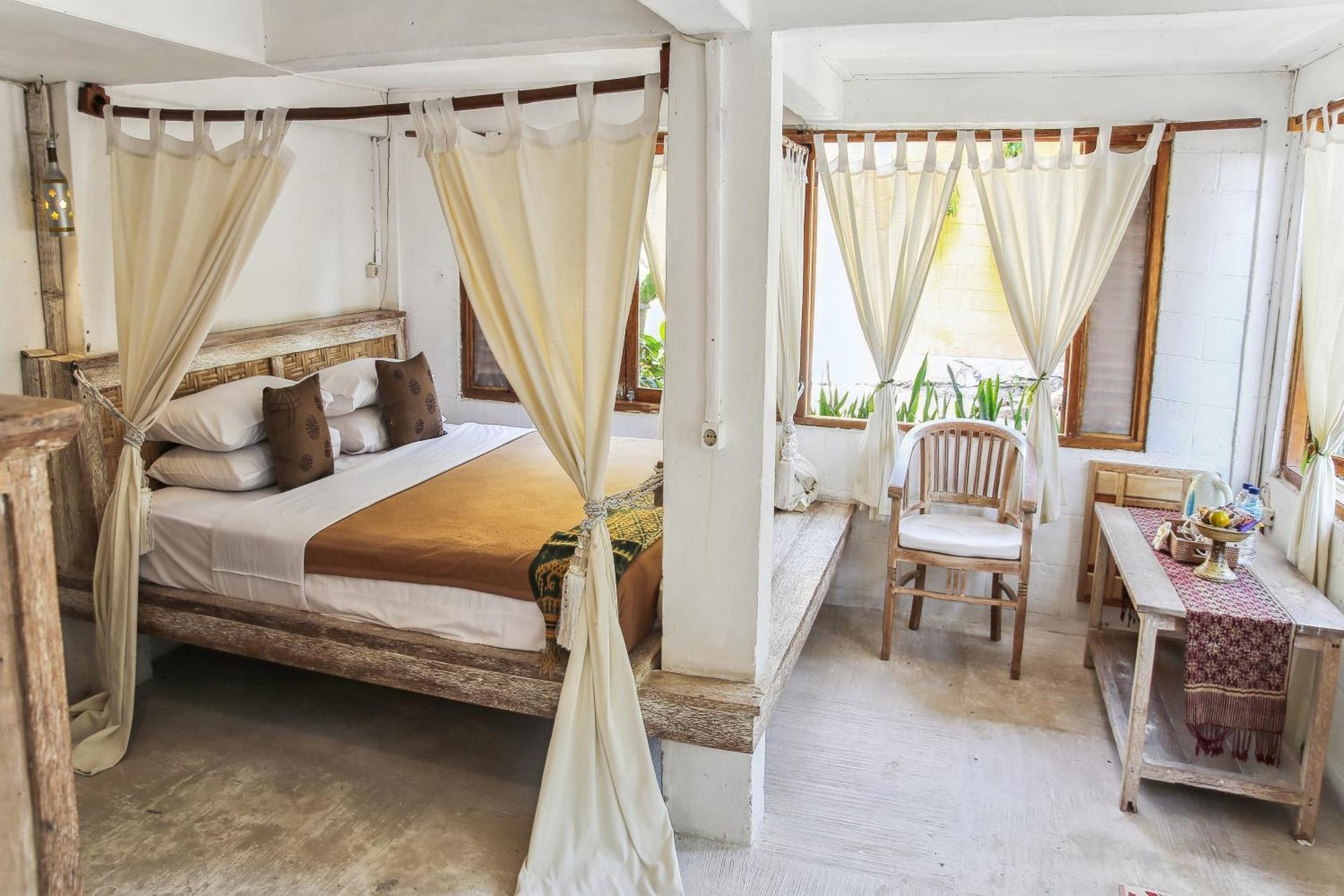 Cemara Beachfront Suite Mondu Exterior photo