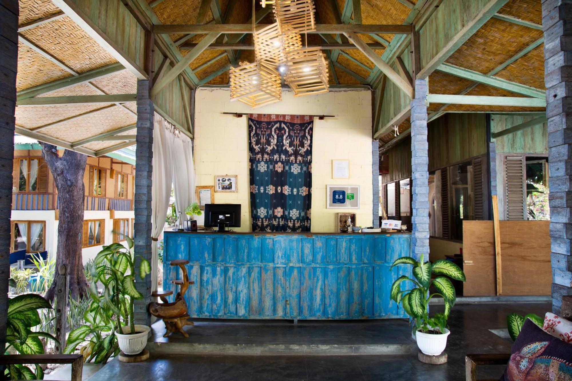 Cemara Beachfront Suite Mondu Exterior photo
